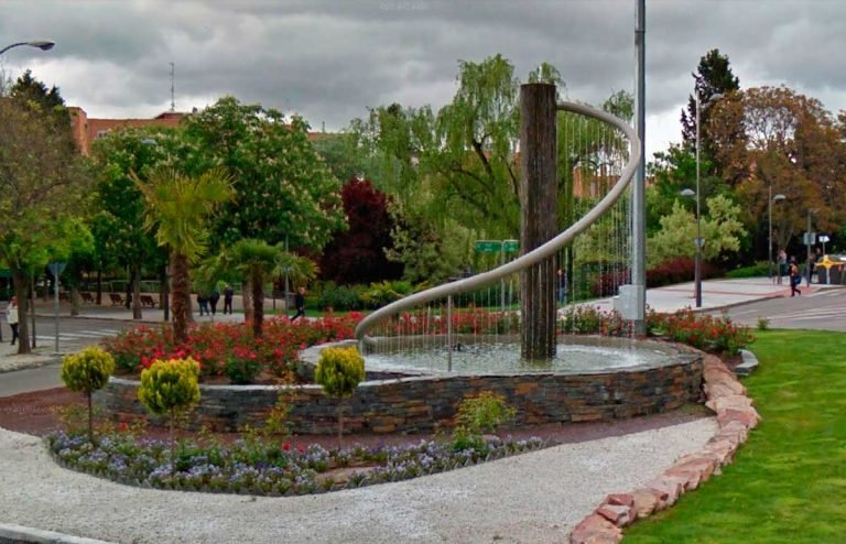 Lee más sobre el artículo Fuente ornamental espiral en Coslada