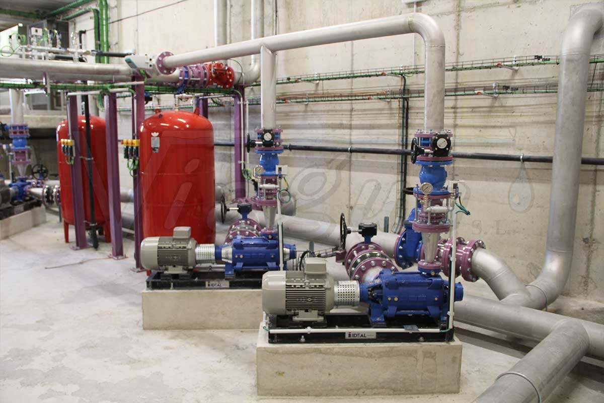 Grupo de presión para depósito de agua