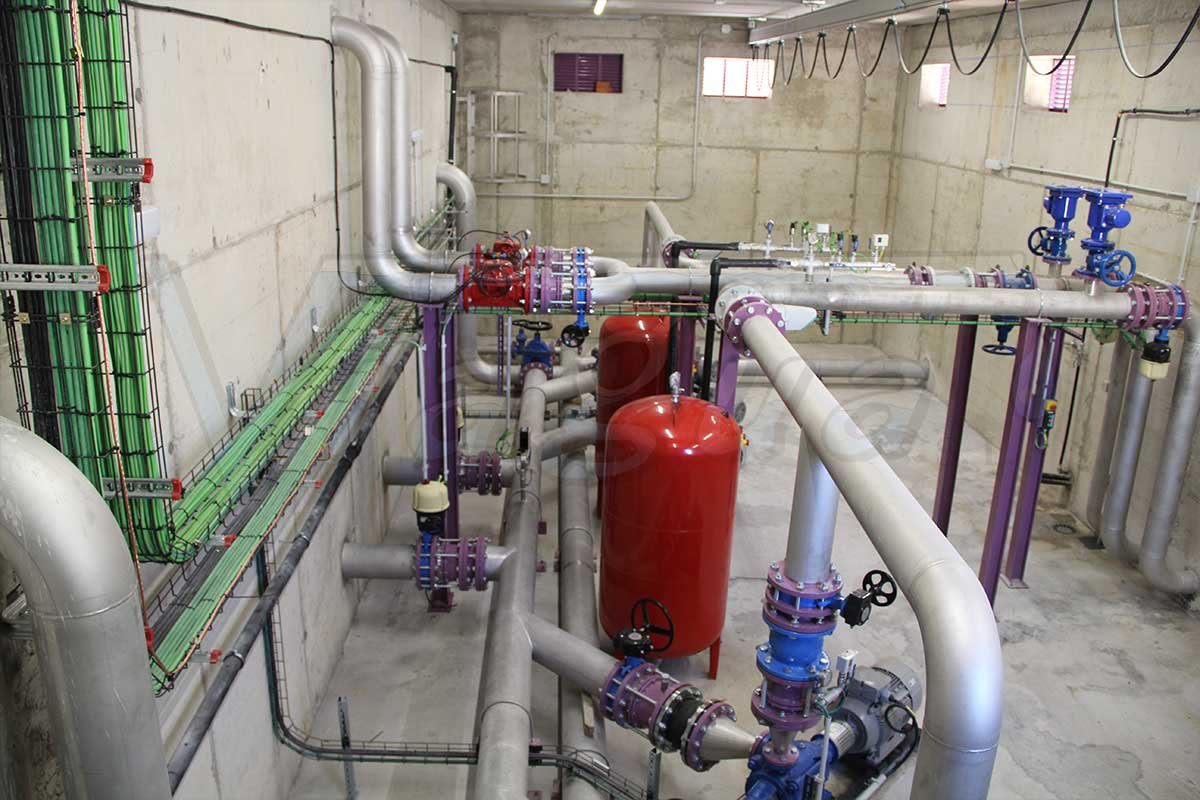 Grupo de presión para depósito de agua